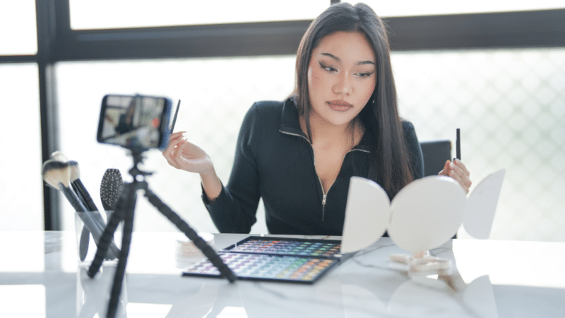 6 Ways to Stand Out in 2026: Why Small Creators Will Rule the Year